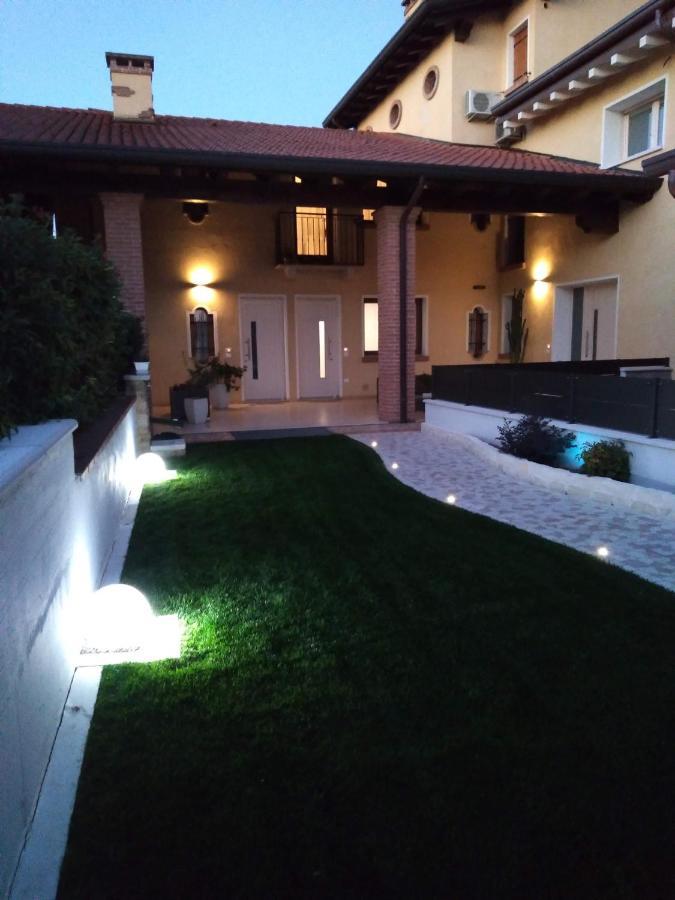 Sotto Il Portico Home Тецце-суль-Брента Экстерьер фото
