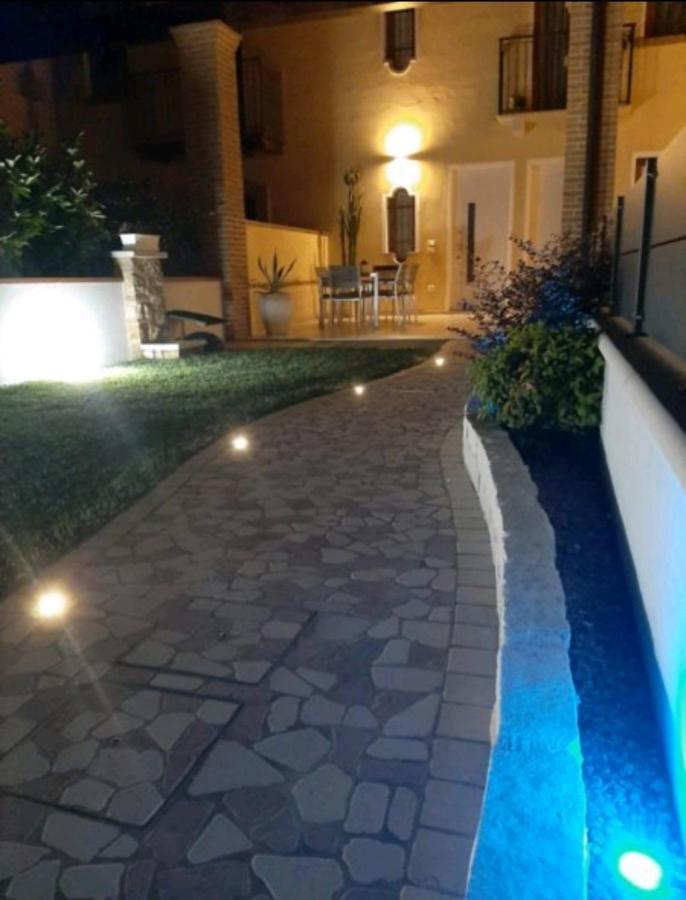 Sotto Il Portico Home Тецце-суль-Брента Экстерьер фото